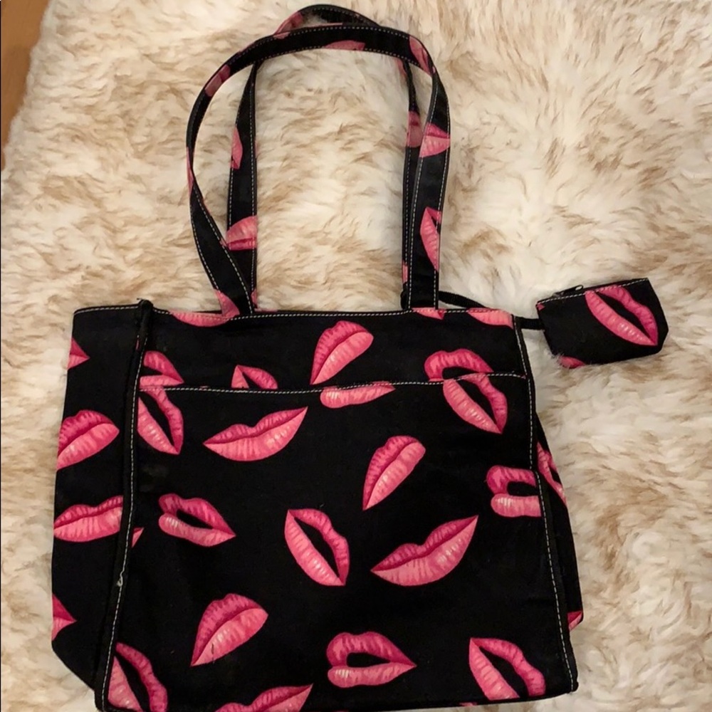 Vintage Pink Lips Shoulder Bag
